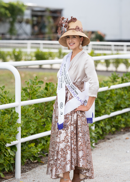 Maman Fashions in the Field